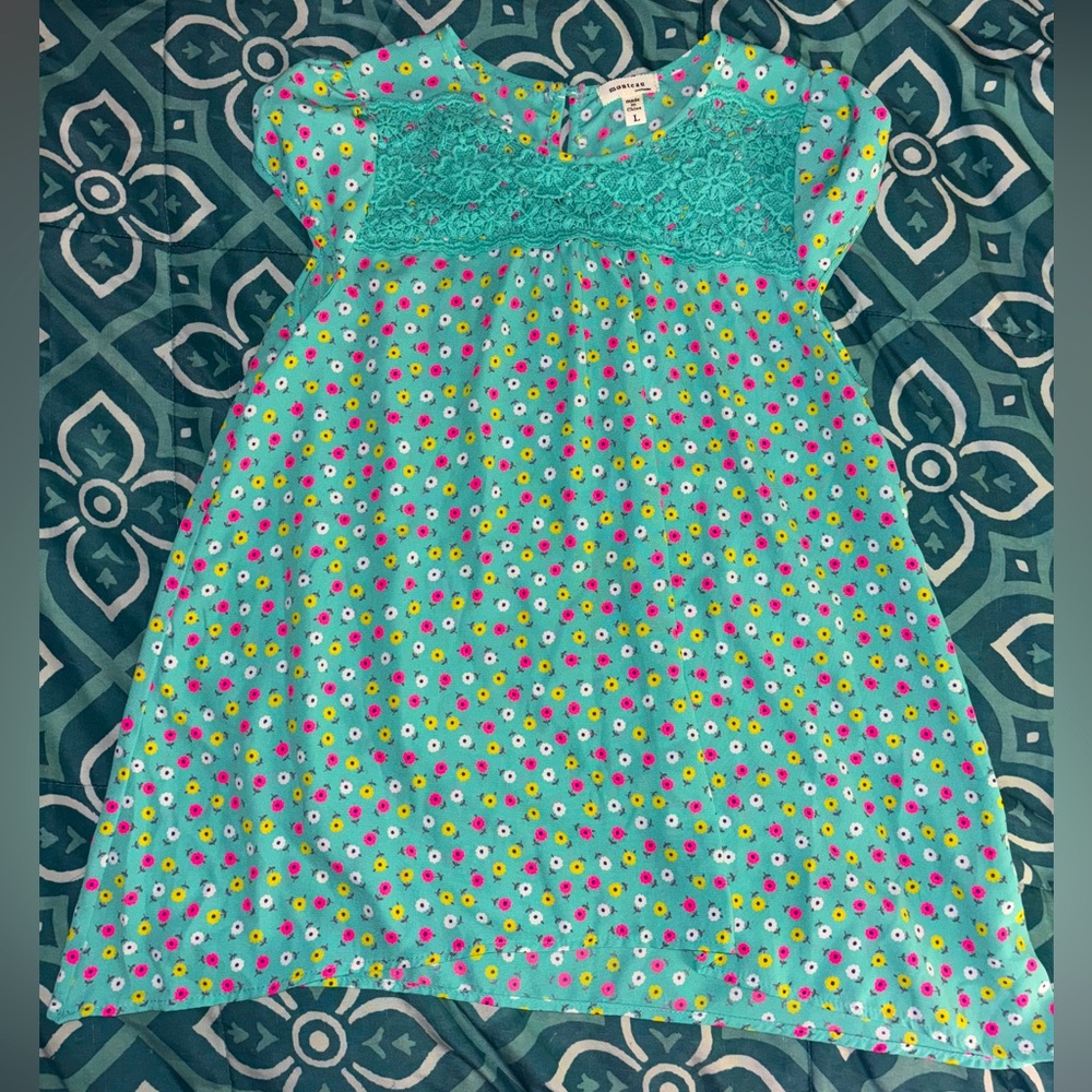 Girl’s Monteau Size L Kids Shirt